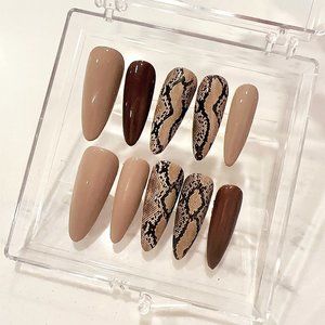 Hand-made red/tan press on nails with snake-print|party nails|with glue
